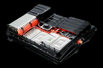 車(chē)企加速升級(jí)為動(dòng)力電池行業(yè)帶來(lái)的機(jī)遇與挑戰(zhàn)